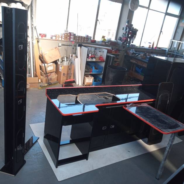 Furniture Ford Custom Vivaro Trafic Fiat Talento LWB Kitchen kit Gloss Black