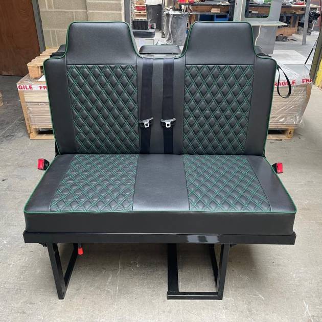 3/4 Rock & Roll Bed (Potti Frame) Bentley Double Diamond Stitching & Piping